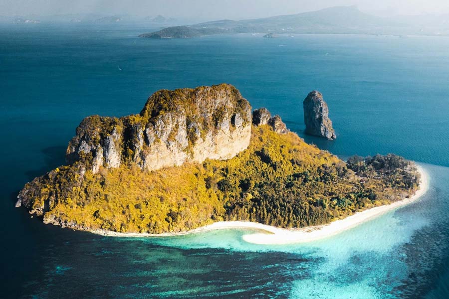 America want to strong bonding with Japan and Philippines