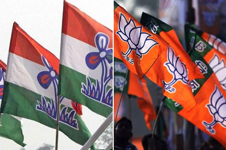 Lok Sabha Election 2024: Both BJP and TMC worried about Betrayal from their party workers