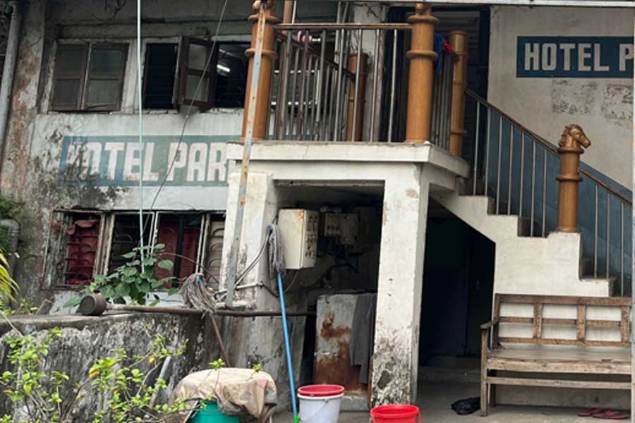 CCTV footage shows How Bengaluru Cafe Blast accused repeatedly changes hotels in Kolkata