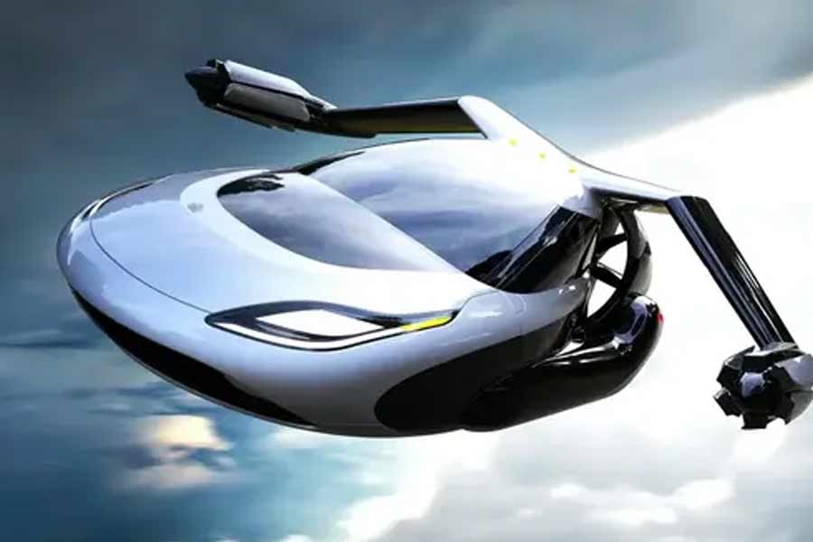 স্লোভাকিয়ার একটি বিমানবন্দরের রানওয়ে থেকে ওড়ার পর অন্য একটি বিমানবন্দরের রানওয়েতে এয়ারকারটি অবতরণ করে। মোট ৩৫ মিনিট ধরে ওড়ে যানটি।