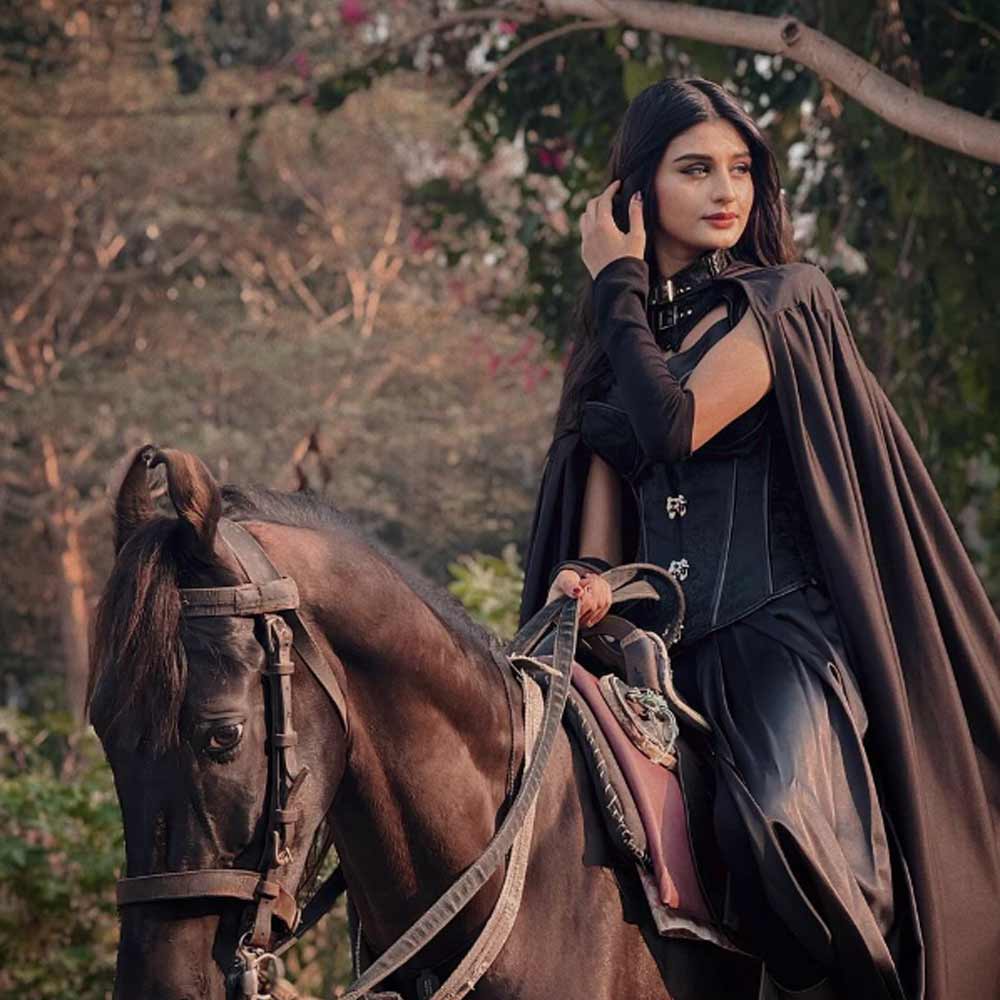 গেমিংকে কেরিয়ার হিসাবে বেছে নিলে তার ভবিষ্যৎ কী, গেমাররা তাঁদের কেরিয়ারে কী ধরনের প্রতিকূলতার সম্মুখীন হচ্ছেন এবং ভারতীয় পুরাণের উপর ভিত্তি করে তৈরি গেমগুলি ভারতের বাজারে কতটা প্রভাব ফেলছে, প্রধানমন্ত্রী সে সব নিয়ে বিস্তারিত আলোচনা করেছেন বলে জানিয়েছেন পায়েল।