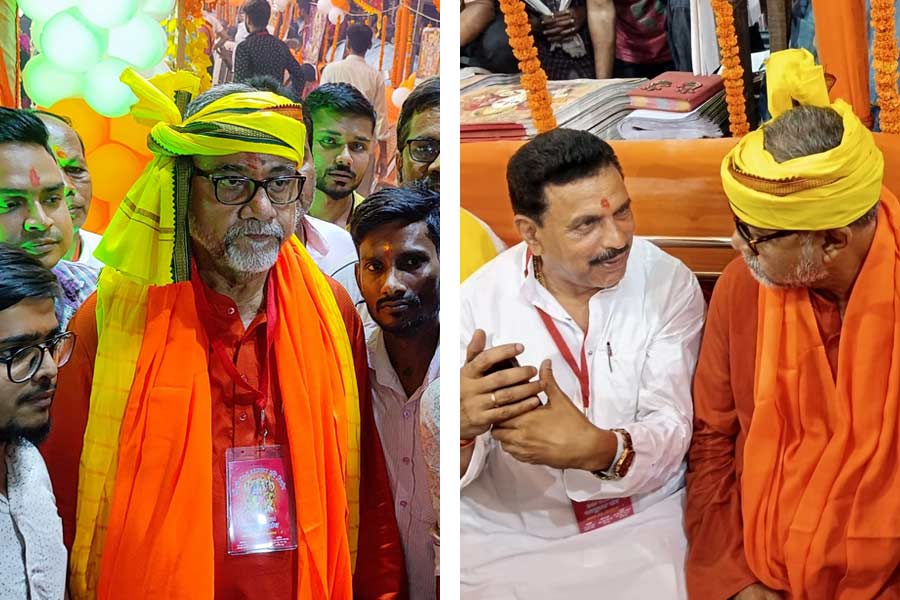 BJP candidate Tapas Roy and Congress councilor Santosh Pathak participated in the same event to campaign for the Lok Sabha polls