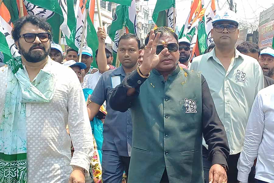Lok Sabha Election 2024 candidates seen wishing people Nababarsha on the day of bengali new Year