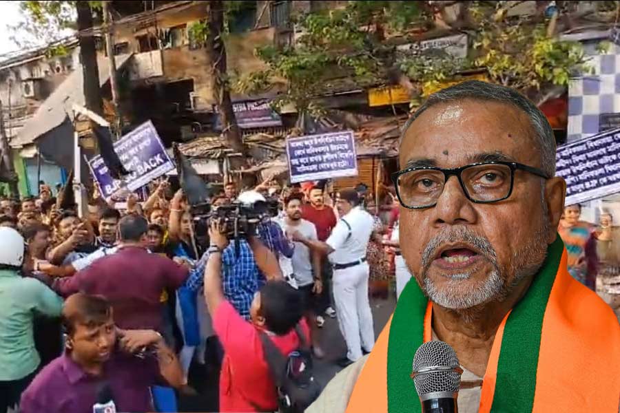 Tapas Roy allegedly was shown agitation by TMC in Maniktala dgtl