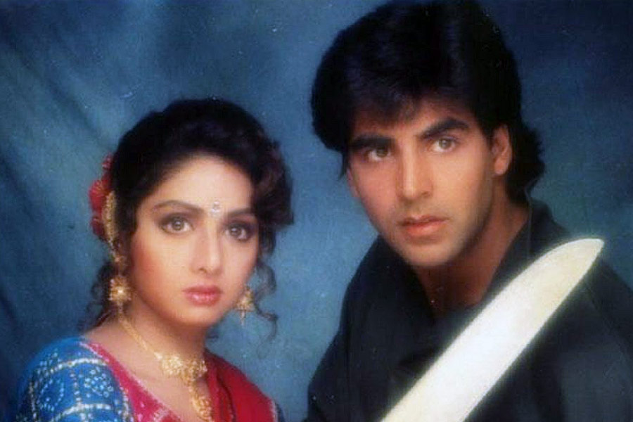 ২০০৪ সালের জুলাই মাসে পঙ্কজ পরাশরের পরিচালনায় প্রেক্ষাগৃহে মুক্তি পায় ‘মেরি বিবি কা জবাব নহি’। এই ছবিতে অক্ষয়ের বিপরীতে জুটি বেঁধে অভিনয় করেন শ্রীদেবী।