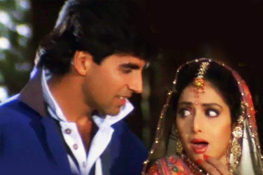 ‘মেরি বিবি কা জবাব নহি’ ছবিটি তৈরি করতে খরচ হয় দু’কোটি ২৫ লক্ষ টাকা। মুক্তির প্রথম দিনে ৪ লক্ষ ৭৫ হাজার টাকা আয় করে সেই ছবি।