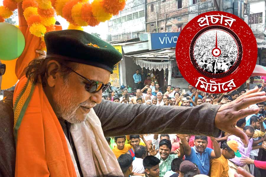 Campaign metre: Mithun Chakraborty’s Road Show in North Bengal for BJP candidates dgtls