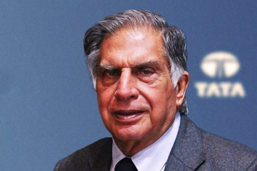 From Ratan Tata to Dhirubai Ambani, what were the first jobs of these successful Indians 