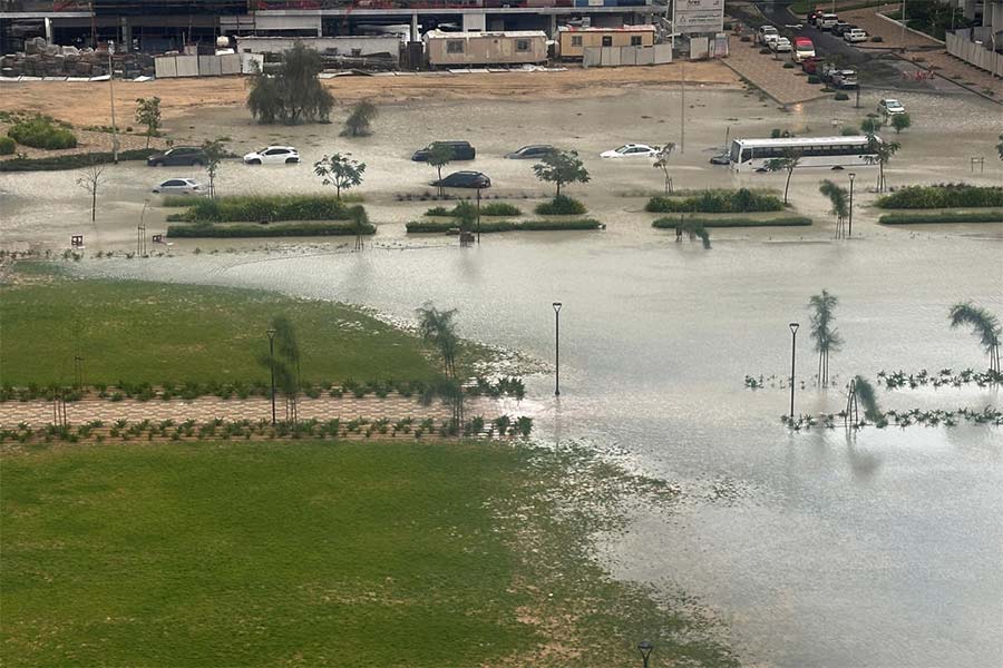 Dubai flooded after heavy rain