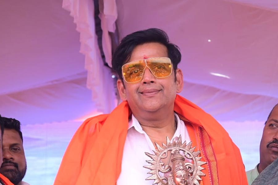 Ravi Kishan’s alleged second wife Aparna Thakur claims that actor is not acknowledging their daughter