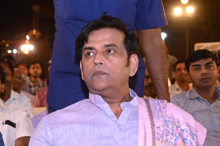 Ravi Kishan’s alleged second wife Aparna Thakur claims that actor is not acknowledging their daughter