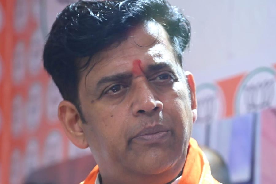 Ravi Kishan’s alleged second wife Aparna Thakur claims that actor is not acknowledging their daughter