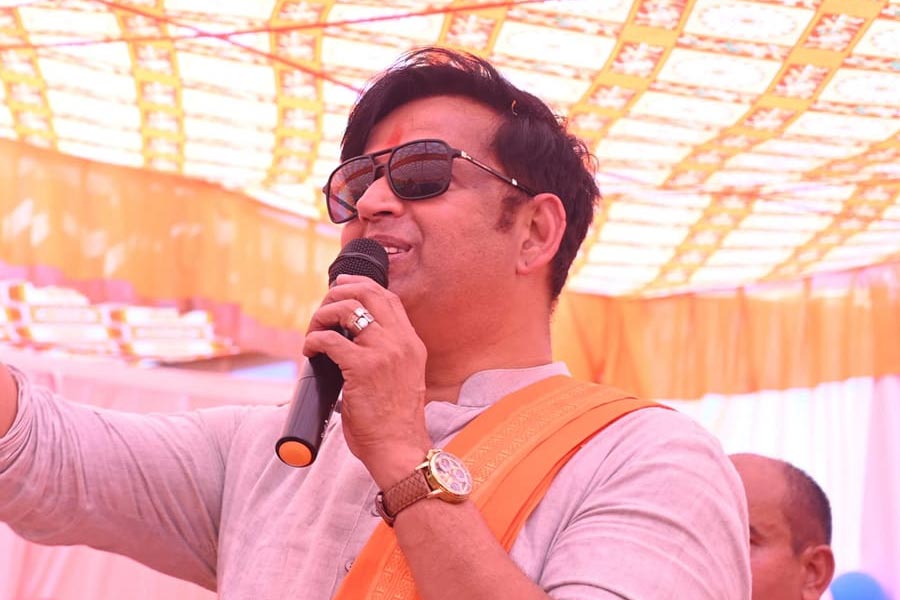 Ravi Kishan’s alleged second wife Aparna Thakur claims that actor is not acknowledging their daughter