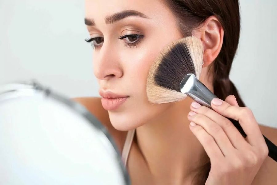 Tips To Keep Your Makeup Intact In Summers dgtl