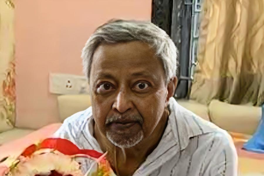 Mukul Roy admitted to hospital dgtl
