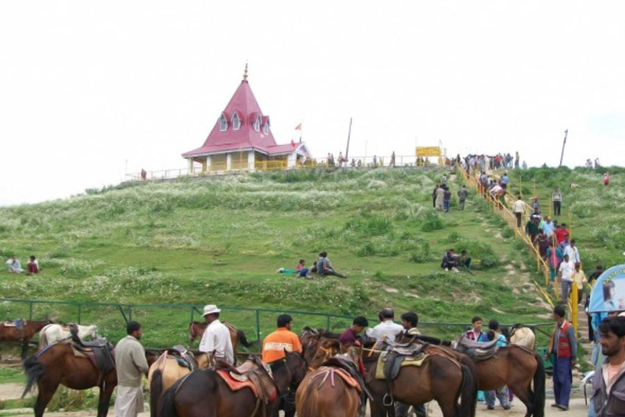 Five activities you should do while exploring Gulmarg in summer 