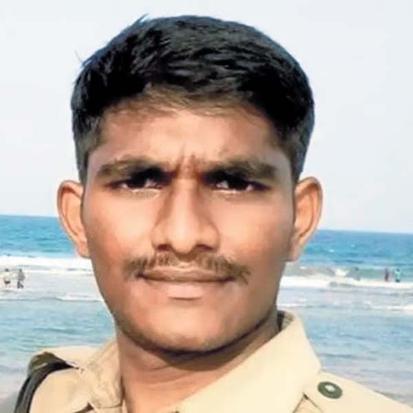 Former police constable resigns after humiliation ranks in UPSC