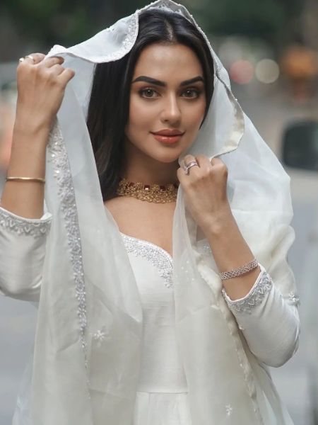 Try these summer looks of Bangladeshi actress Nusrat Faria dgtl