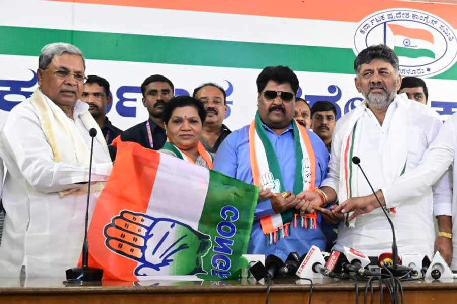 Ahead Lok Sabha Election 2024 former Karnataka minister Malikayya Guttedar quits BJP and joins Congress dgtl