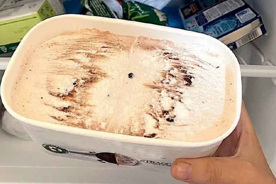Avoid These Mistakes While Storing Ice cream 