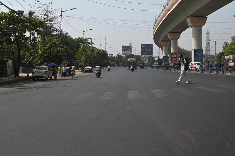Roads are getting empty after 12 noon due to scorching heat and heatwave