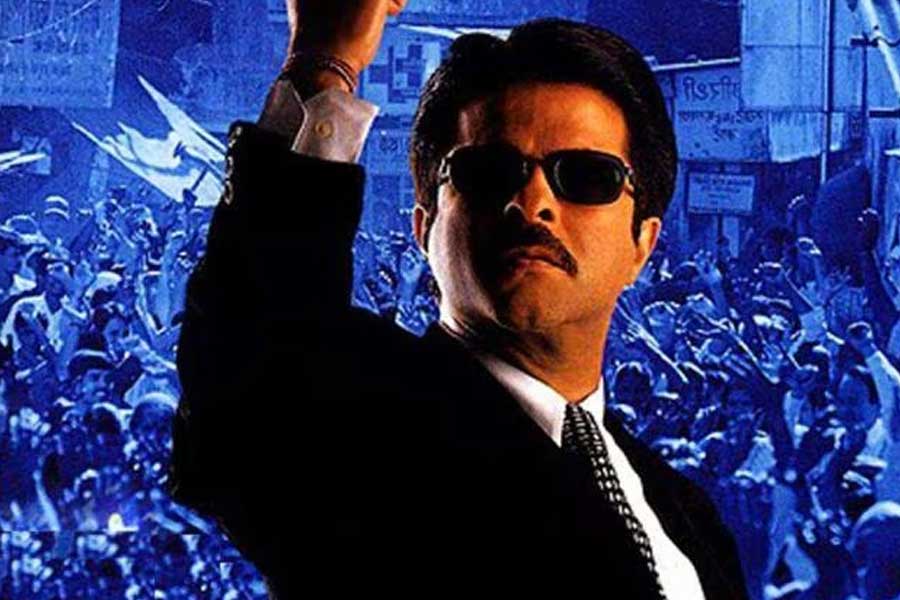 এস শঙ্করের পরিচালনায় ২০০১ সালে প্রেক্ষাগৃহে মুক্তি পায় ‘নায়ক: দ্য রিয়্যাল হিরো’ ছবিটি। অনিল কপূর, রানি মুখোপাধ্যায়, অমরিশ পুরী অভিনীত এই ছবিটি প্রেক্ষাগৃহে মুক্তি পাওয়ার পর বক্স অফিসে ফ্লপ করে। অথচ ছোট পর্দায় সম্প্রচারিত হওয়ার পর ছবিটি দর্শকের ভালবাসা পায়।