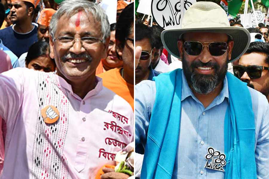 Lok Sabha Election 2024: Courtesy between TMC candidate Yusuf Pathan and BJP candidate Nirmal Saha while submitting their nominations
