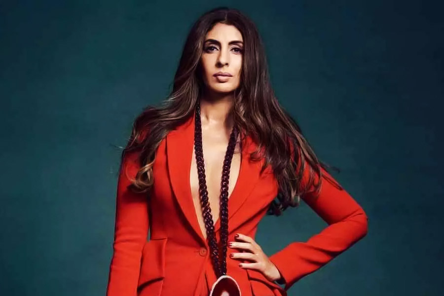 ১৭ মার্চ ৫০তম জন্মদিন পালন করলেন অমিতাভ-কন্যা শ্বেতা। তাঁর জন্মদিনের পার্টিতে উপস্থিত ছিলেন না ঐশ্বর্যা।