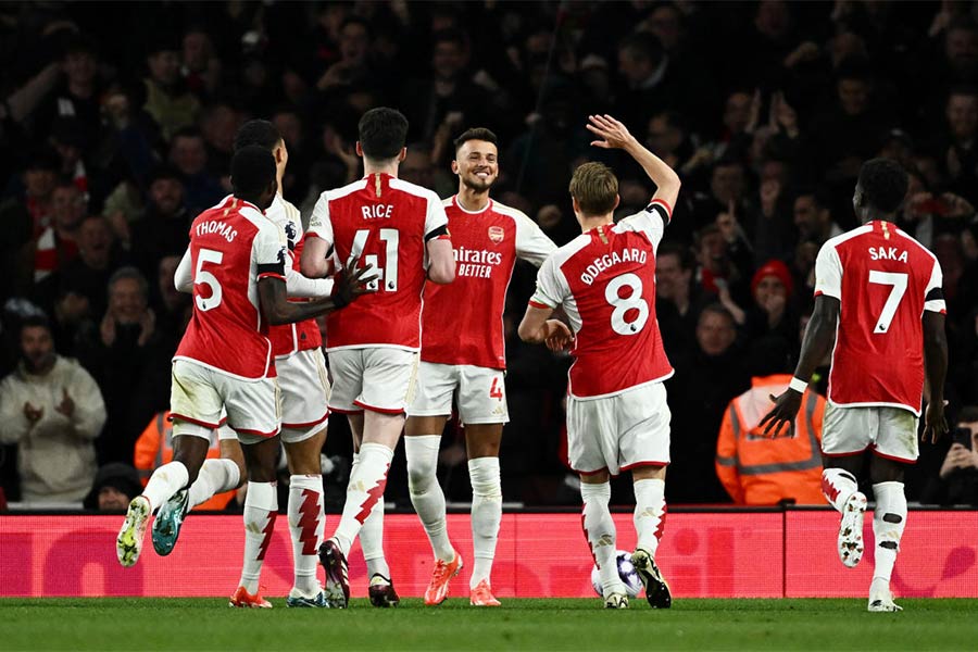 Arsenal beats Chelsea by 5 goals in EPL