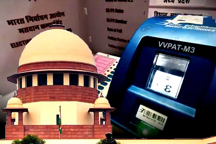 Supreme Court Asks Four Question To Election Commission Ahead Of Pronouncing Its Verdict  On VVPAT Tally With EVM Machine dgtl