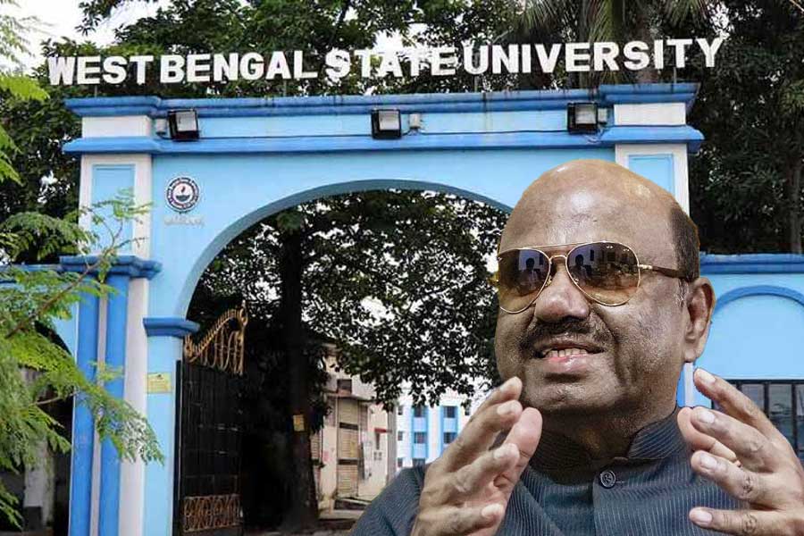 State governor postponed the convocation ceremony of west Bengal state university dgtl