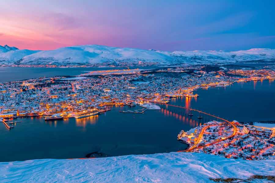 ভাডসোর মেয়রকে প্রশ্ন করা হয়েছিল, সেই ঘড়ি কি আদৌ বানানো হয়েছে? জবাবে মেয়র হেসে জানিয়েছেন, বানানো হয়নি। বানানোর প্রয়োজন আছে বলেও মনে করেননি তিনি।