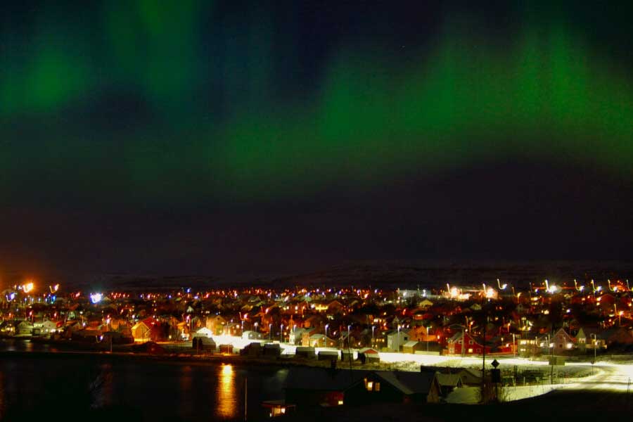 কিন্তু যদি ইউরোপীয় ইউনিয়ন সত্যিই ভাডসোর দাবি মেনে নেয়? তা হলে কি ১৩টা বাজা ঘড়ি বানাতে পারব ভাডসো। জবাবে মেয়র জানিয়েছেন, আগে তো মানুক, তার পরে না হয় দেখা যাবে।