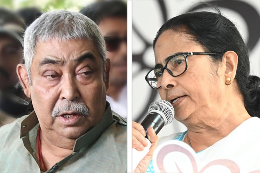 Mamata Banerjee speaks up for Anubrata Mondal while campaigning for Bolpur dgtl