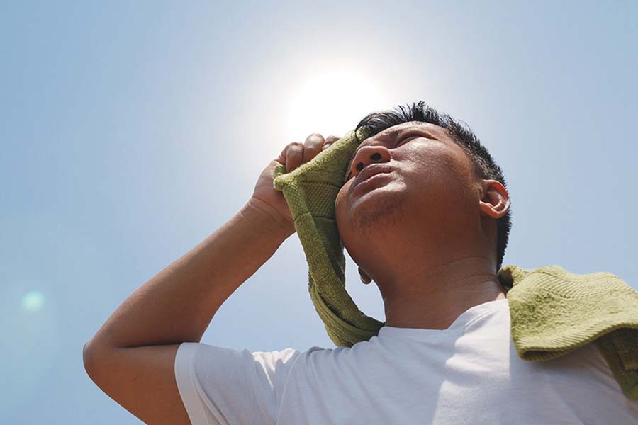 Physician shares tips on how to avoid Heat Stroke during the ongoing heatwave in West Bengal dgtl
