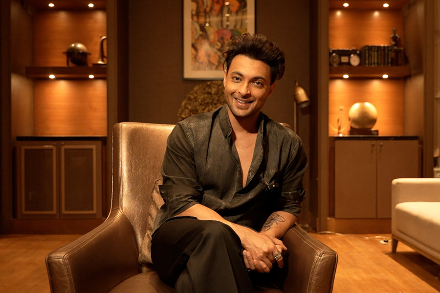 Aayush Sharma talks about his struggle, relation with Salman Khan and wife Arpita Khan in an Exclusive Interview with Anandabazar Online dgtl