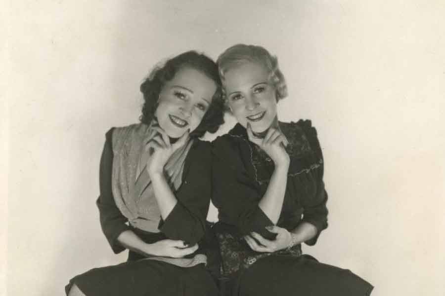 image of hilton sisters