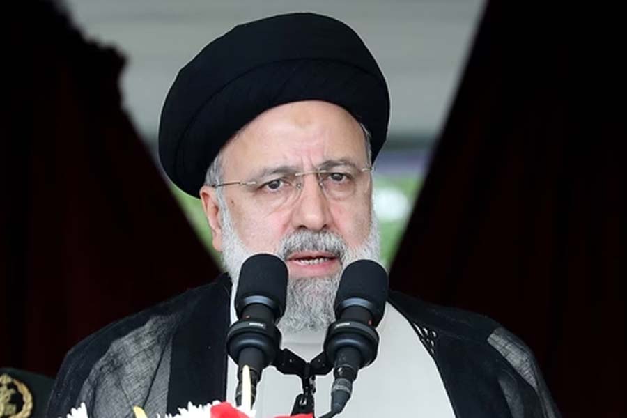 US warns Pakistan of doing trade with Iran amid President Raisi’s visit