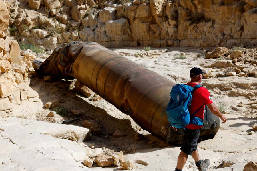 US warns Pakistan of doing trade with Iran amid President Raisi’s visit