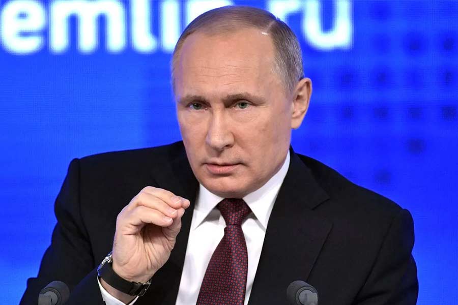 US warns Pakistan of doing trade with Iran amid President Raisi’s visit