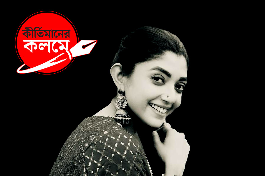 Bengali Actress Devlina Kumar writes on the upcoming Lok Sabha Election 2024