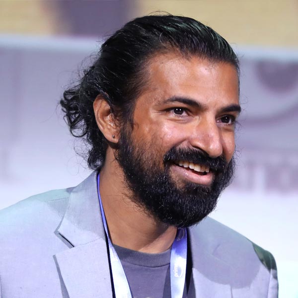 ‘কল্কি ২৮৯৮ এডি’ ছবির প্রথম পর্বে কালী চরিত্রটি গুরুত্বপূর্ণ হলেও মুখ্য নয়। বরং পরবর্তী সিক্যুয়েলে কালীর চরিত্রটির উপর আরও জোর দেওয়া হবে। তাই প্রথম পর্বেই চরিত্রের সঙ্গে দর্শকের পরিচয় করিয়ে রাখতে চাইছেন ছবির পরিচালক নাগ অশ্বিন।