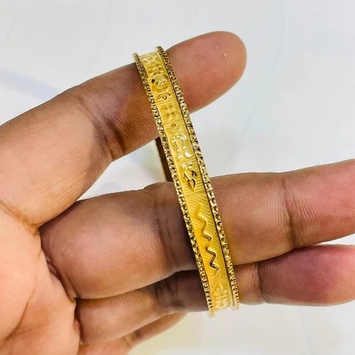 Five kinds of gold ornaments you may buy as the gold price dropped in last two-three days
