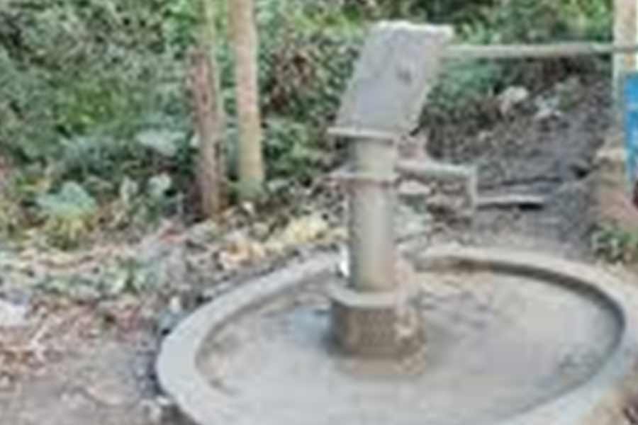 Rural Areas of Howrah suffering from water crisis