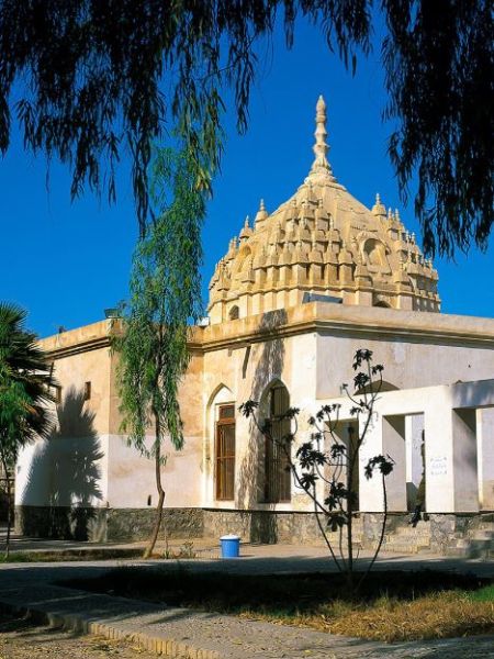 Know about more than 100 years old Vishnu temple in Iran dgtl