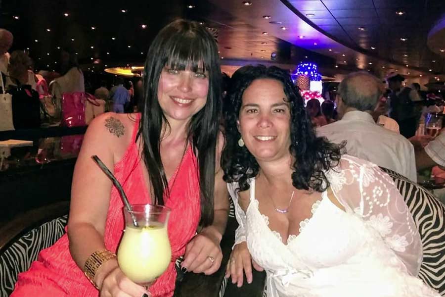 সারা সপ্তাহে অন্তত তিন বার শরীরচর্চা করেন আলেজ়ান্দ্রা। বাকি সময়ে হাঁটাহাঁটি করেন তিনি। শরীরের উপর খুব একটা জোর দেন না তিনি।