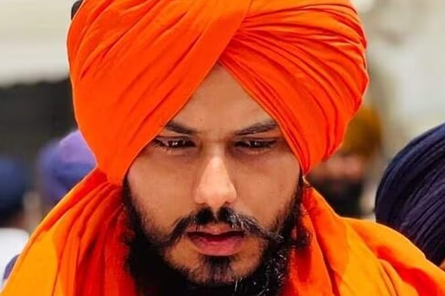 Why amritpal singh can contest election but Arvind kejriwal can’t vote