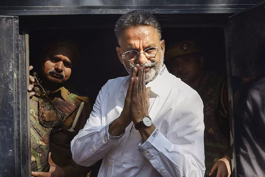 Why amritpal singh can contest election but Arvind kejriwal can’t vote