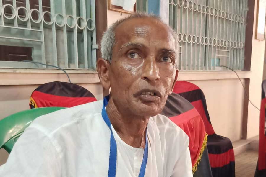 Ranendranath Mali, a resident of Balurghat, contested the Lok Sabha polls for the third time despite knowing that he would lose dgtld