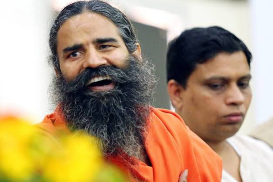 Couple donated island to YOGGURU Ramdev gave loan to start firm
